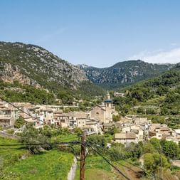 Valdemossa im Tramuntana-Gebirge auf Mallorca
