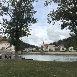 Schöne Sicht auf Passau die auf dem Donau-Eadweg liegt.
