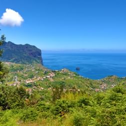 Ausblicke auf das Meer nahe Porto da Cruz