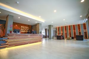 Rezeption im Hotel Maria Nova Lounge