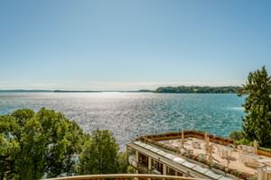 Ausblick vom Hotel auf den Gardasee