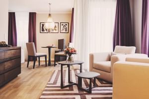 Sitzgelegenheit im Zimmer des Hotel Vila Vita Rosengarten