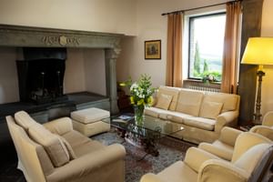 Relais Vignale Radda Kaminzimmer