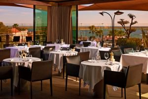 Abendstimmung im Restaurantbereich