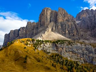 Schroffe Gipfel der Dolomiten
