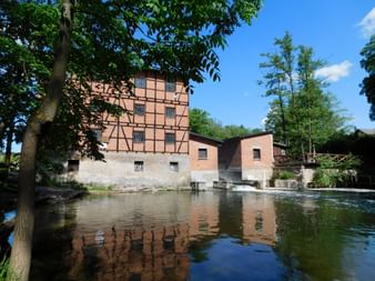Haus mit dem Kanal Mazury