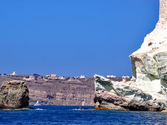Traumhafter Küstenblick in Santorin