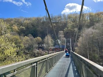 Brücke während der zweiten Etappe der Tour mit dem Fahrrad befahrbar.