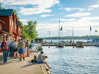 Der Hafen von Fjäderholmarna