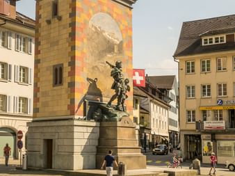 The Tell monument stands in the centre of the market square in Altdorf.