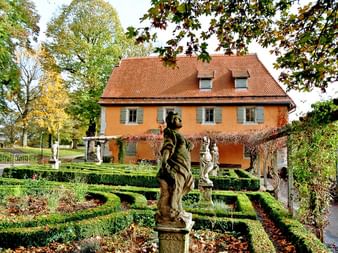 Garden on estate in Rothenburg