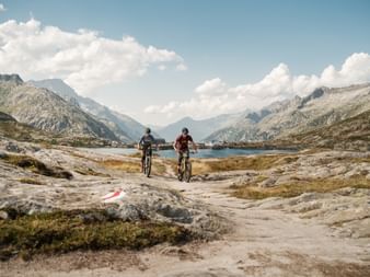 Fahrt auf einsamen Trails