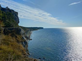 Der Ausblick auf die linke Küstenlinie von Gotland.
