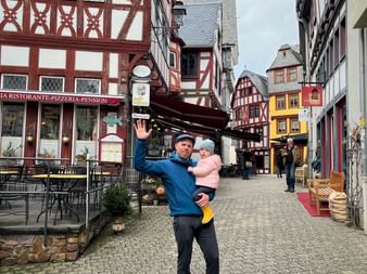Ein Gruss von Alexandras Ehemann und Tochter, die gerade die Stadt Limburg erkunden.