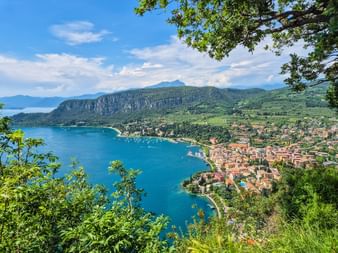 Ausblick vom Fels Rocco del Garda