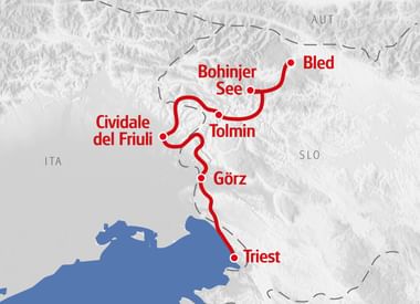 Karte mit Radroute von Bled über Bohinjer See, Tolmin, Cividale del Friuli und Görz nach Triest, rot markiert auf grauem Gelände.