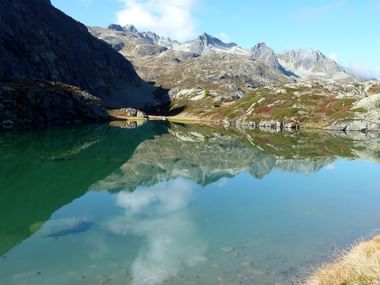 Bergsee. Albula-Bernina-Tour. Wanderferien mit Eurotrek.