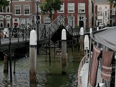 Blick auf den Hafen von Dordrecht.