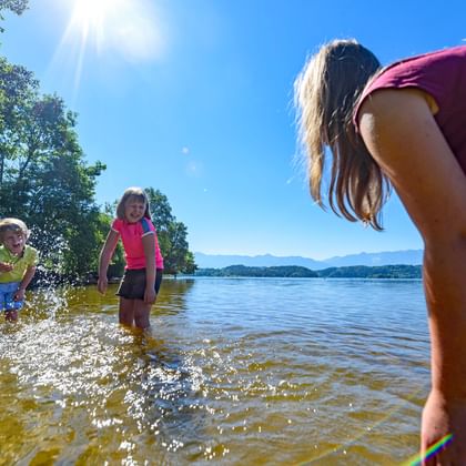 Wasserspaß in der Isar in Bayern