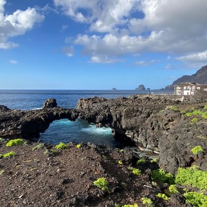 An der Küste von El Hierro steht das ehemals kleinste Hotel der Welt.