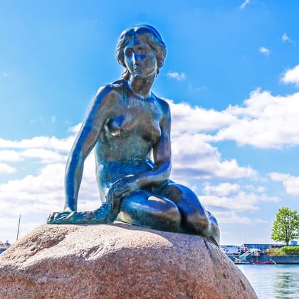 Skulptur der Kleinen Meerjungfrau in Kopenhagen