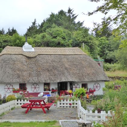 Traditional house at the hiking tour Ireland's Western Way