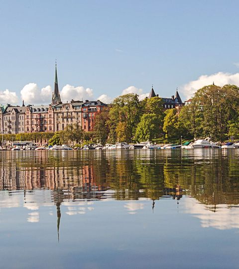 ruhiges Gewässer vor Stockholm