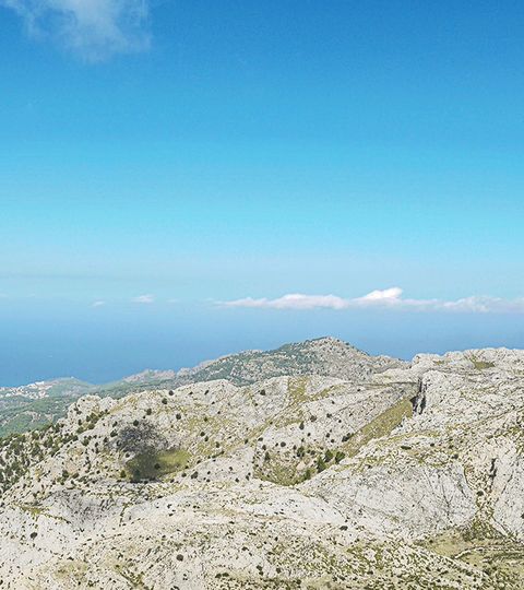 Ausblick über den Gebirgszug Tramuntana in Mallorca