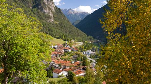 Filisur in Graubünden. Wanderferien mit Eurotrek.