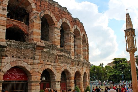 Arena in Verona entlang dem Etschradweg 