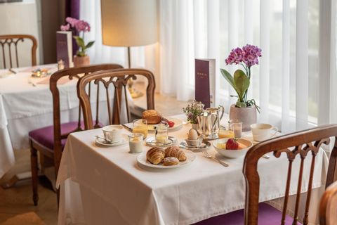 Hotel Adria Frühstückstisch