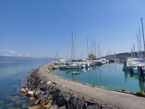 Schöner Hafen in Portalban.
