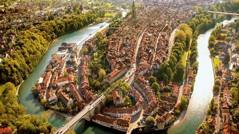 La belle ville de Berne vue du ciel 