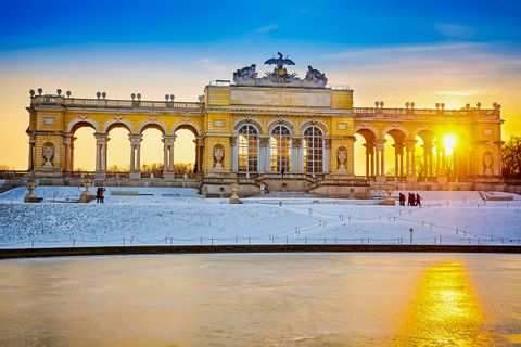 Wien, Schlossgarten Schönbrunn im Winter, UNESCO-Weltkulturerbe