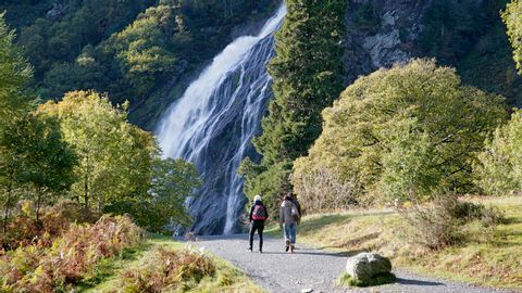 Powerscourt Wasserfall in Irland. Wicklow Way. Wanderferien mit Eurotrek.