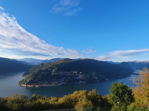 Aussicht auf dem Sentiero Lago di Lugano. Wanderferien mit Eurotrek.