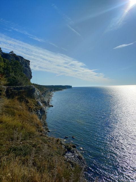 Der Ausblick auf die linke Küstenlinie von Gotland. 