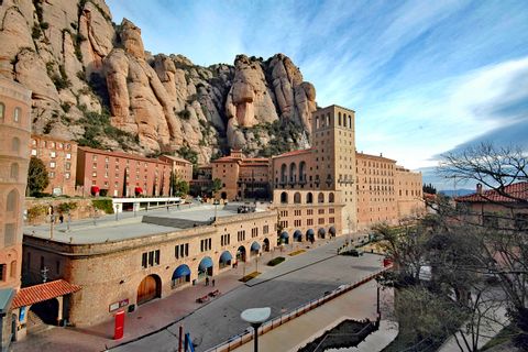 Sehenswürdigkeiten im Etappenort Montserrat - Ziel der Wanderreise