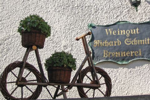 Weingut Richard Schmitt in Trittenheim