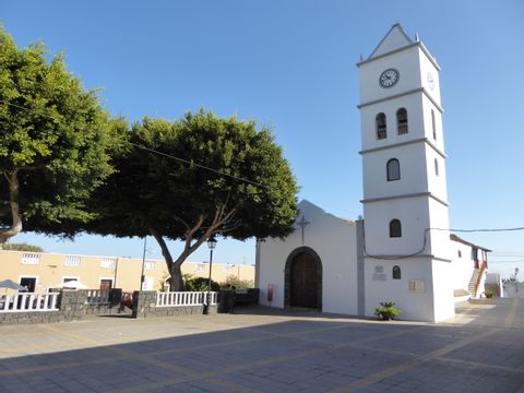 Kirche San Juan del Reparo in Garachico. Teneriffa-Wandern. Wanderferien mit Eurotrek.