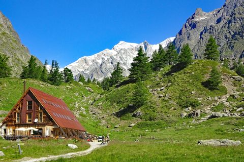 Wunderschöne Berglandschaft in den französischen Alpen
