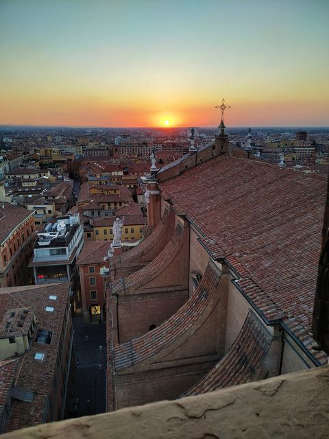 Aussicht auf die Stadt Bologna vom Dach der Kathedrale aus.