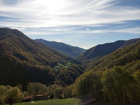 Vue sur la vallée de Muggio depuis l'Osteria Manciana