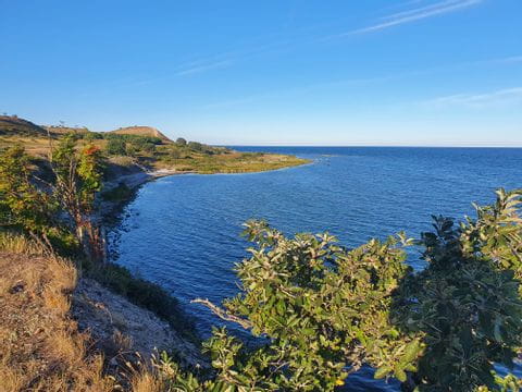 Ausblick auf den Inselvorsprung Gotlands ins Meer. 