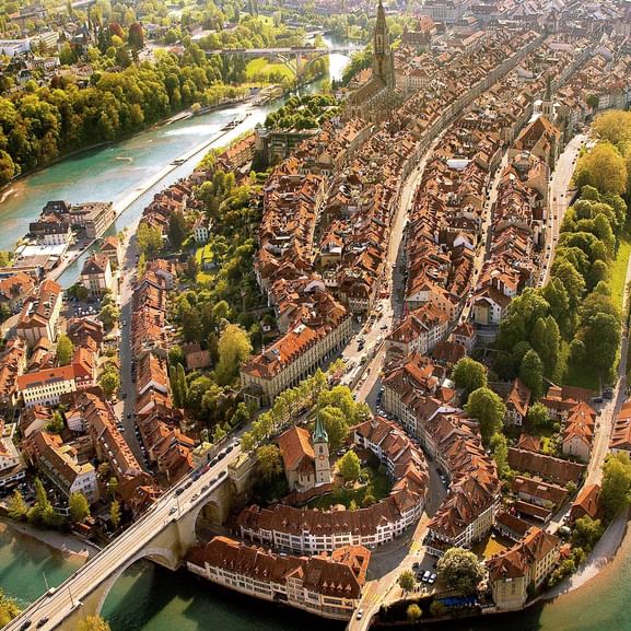 Die schöne Stadt Bern aus der Vogelperspektive