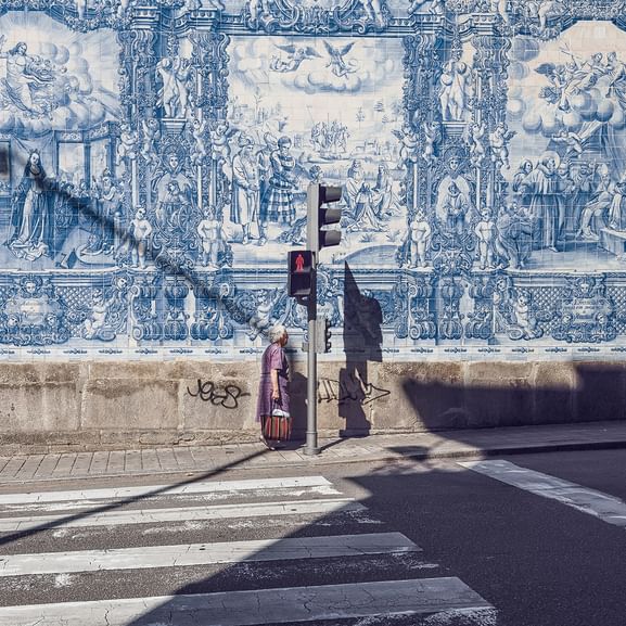 Die Stadt Porto mit typischen blau-weissen Kacheln