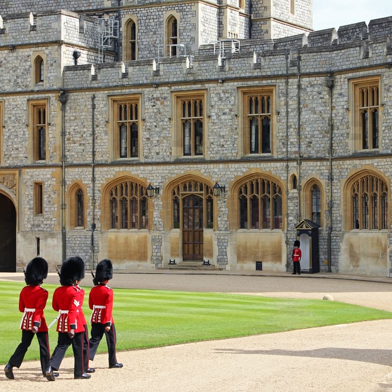 Soldaten vor Windsor Castle
